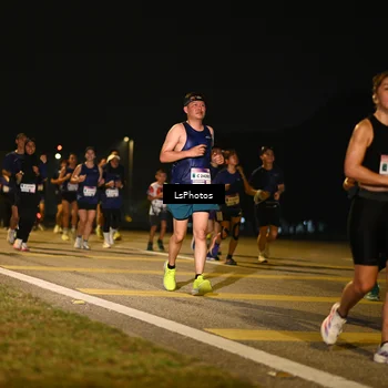 Runner Photo 7561716