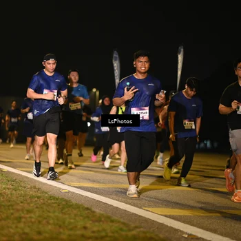 Runner Photo 7561771