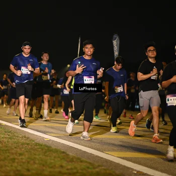 Runner Photo 7561777