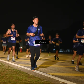 Runner Photo 7561780
