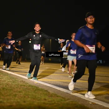 Runner Photo 7561790