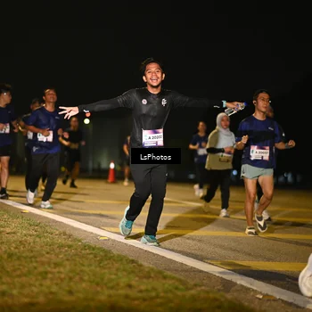 Runner Photo 7561792