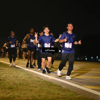 Runner Photo 7561799