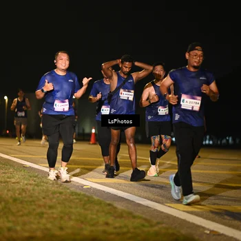 Runner Photo 7561805