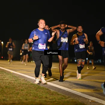 Runner Photo 7561807