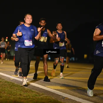 Runner Photo 7561808