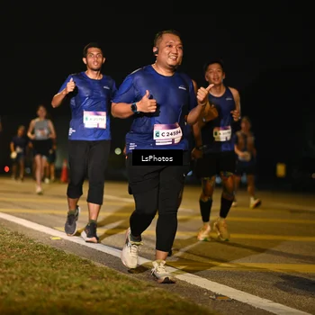 Runner Photo 7561809