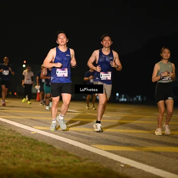 Runner Photo 7561818