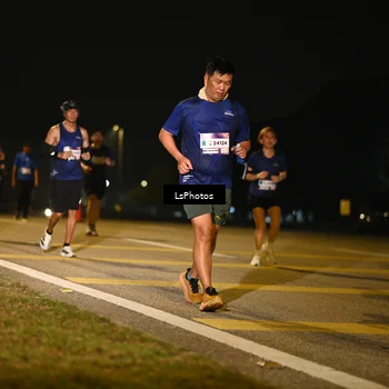 Runner Photo 7561824
