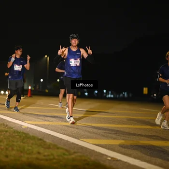 Runner Photo 7561826