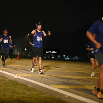 Runner Photo 7561828