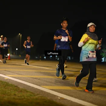 Runner Photo 7561834