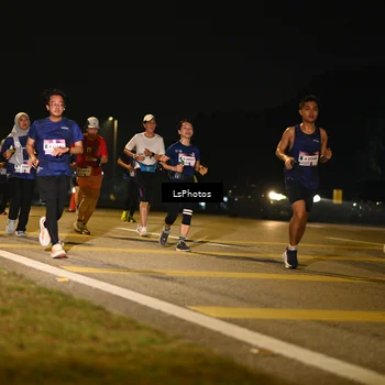 Runner Photo 7561842