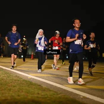 Runner Photo 7561845
