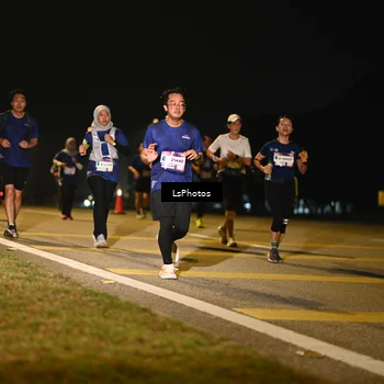 Runner Photo 7561847