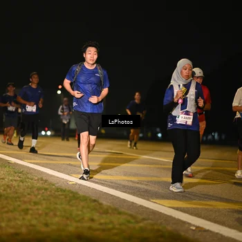 Runner Photo 7561849