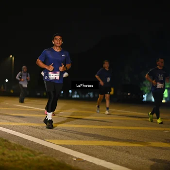 Runner Photo 7561853