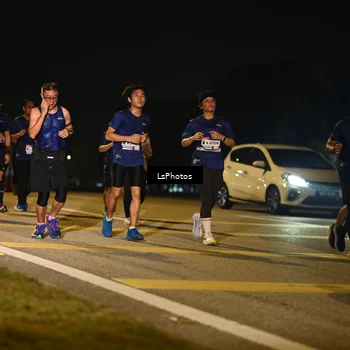 Runner Photo 7561888