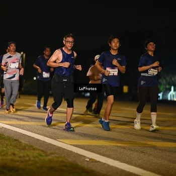 Runner Photo 7561893