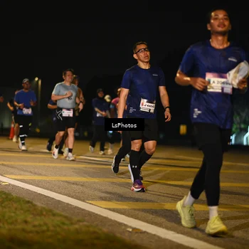 Runner Photo 7561906