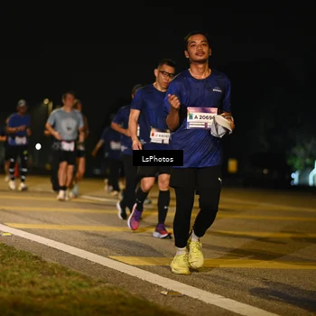 Runner Photo 7561911