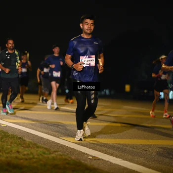 Runner Photo 7561934