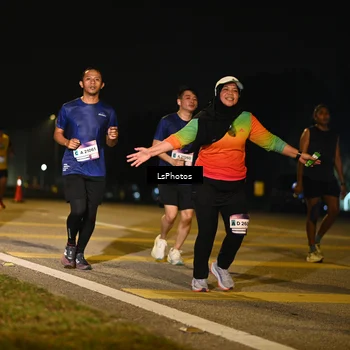 Runner Photo 7561974