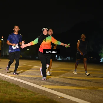 Runner Photo 7561975