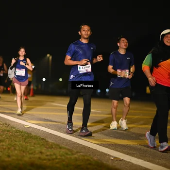 Runner Photo 7561979