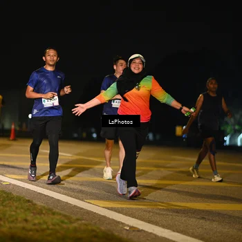 Runner Photo 7561981