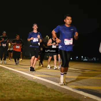 Runner Photo 7561984