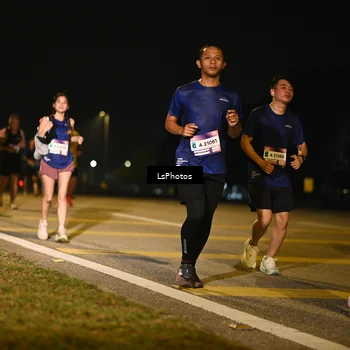 Runner Photo 7561986