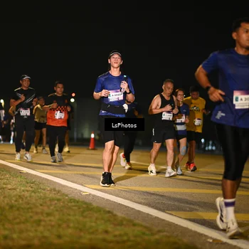 Runner Photo 7561990