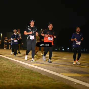 Runner Photo 7561993