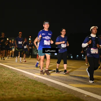 Runner Photo 7562002