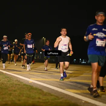 Runner Photo 7562006