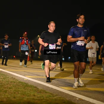 Runner Photo 7562017