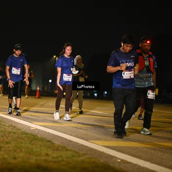 Runner Photo 7562024