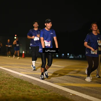 Runner Photo 7562029