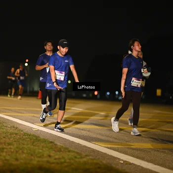 Runner Photo 7562031