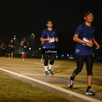 Runner Photo 7562038