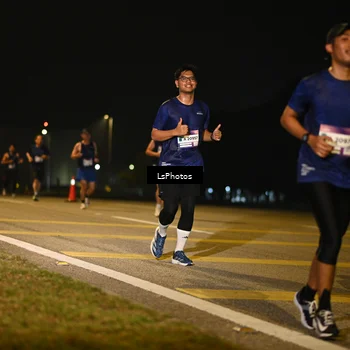 Runner Photo 7562041