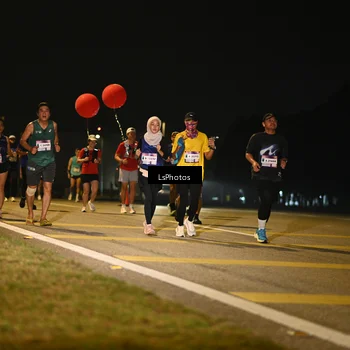 Runner Photo 7562047