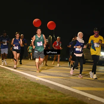 Runner Photo 7562050