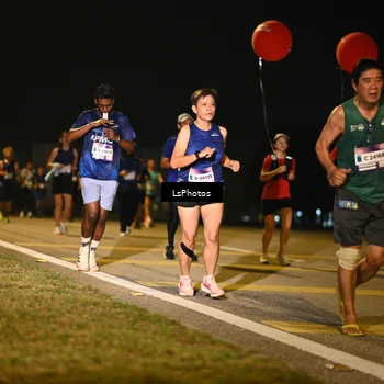Runner Photo 7562053