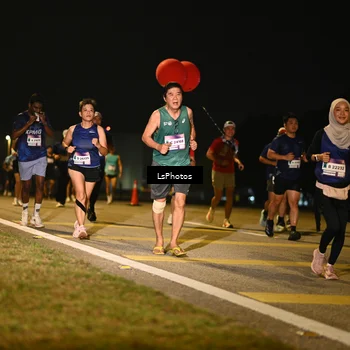 Runner Photo 7562056