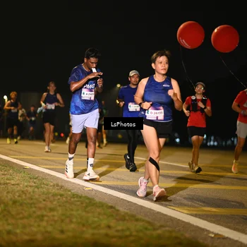 Runner Photo 7562057