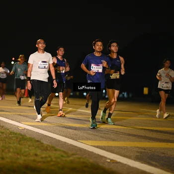 Runner Photo 7562065