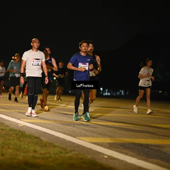 Runner Photo 7562068