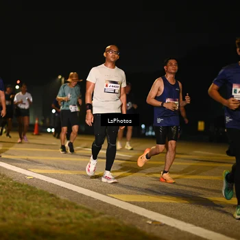 Runner Photo 7562071